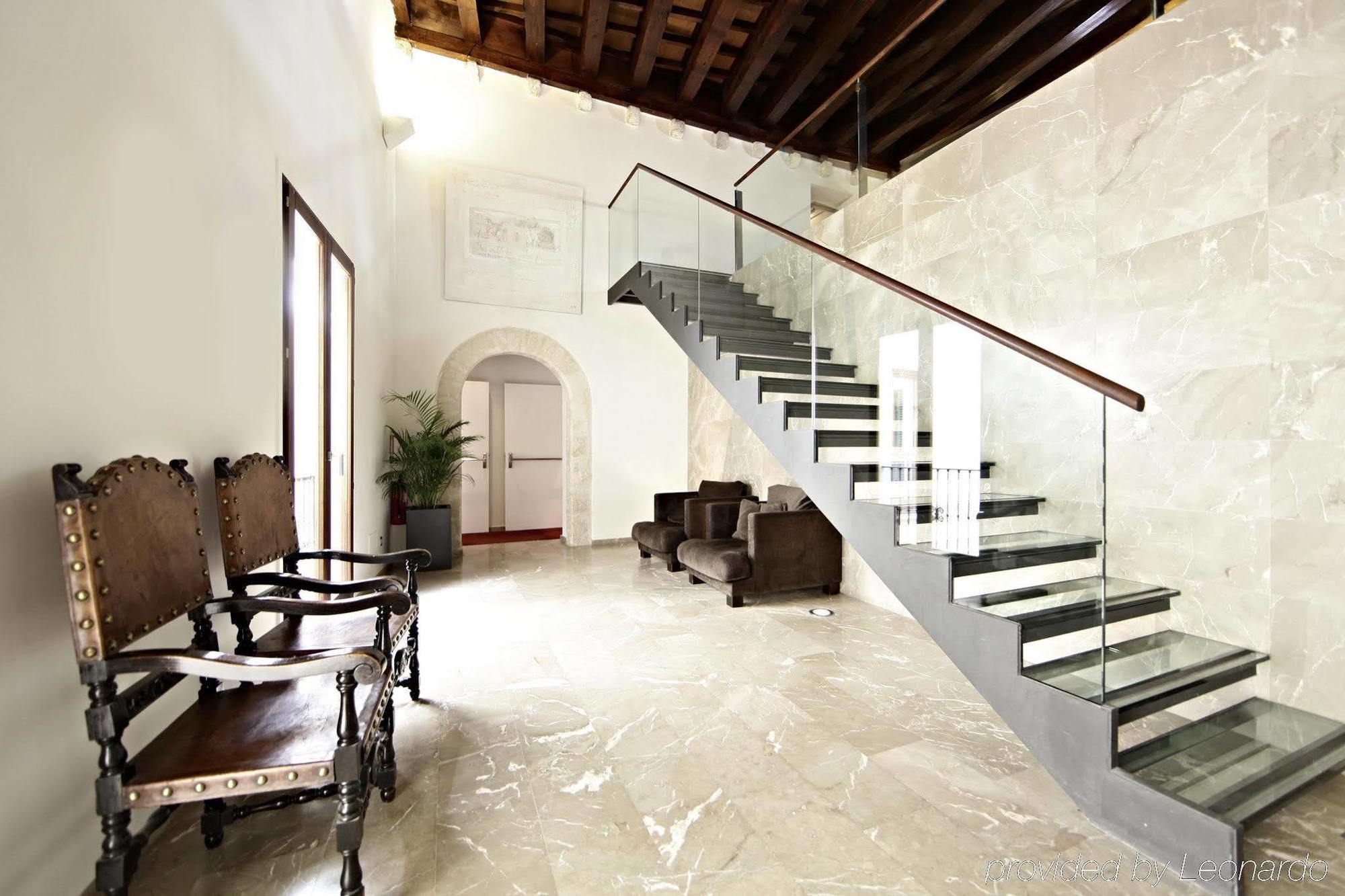 Petit Palace Hotel Tres Palma Beltér fotó